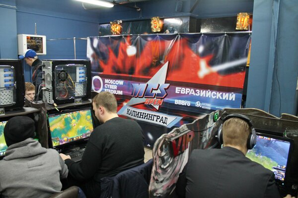 MCS Open в Калининграде. Отборочные по DOTA 2
